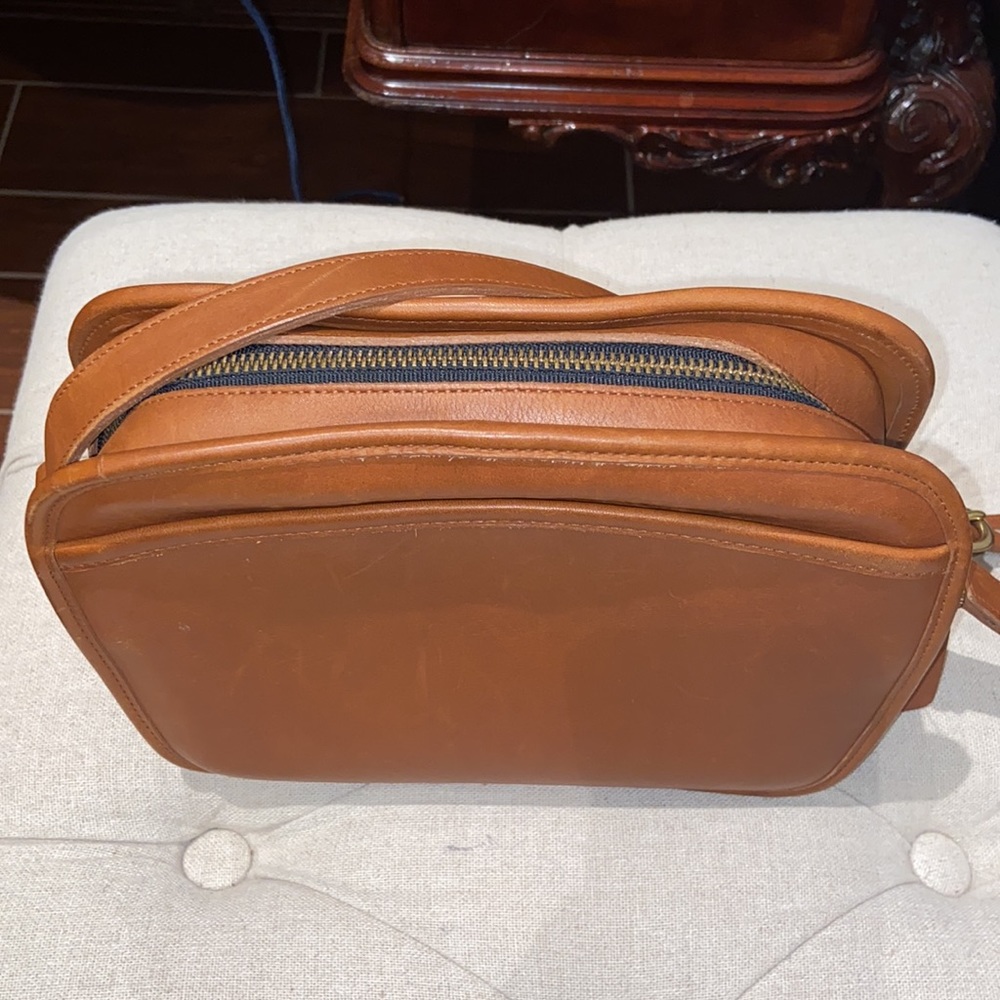 Vintage Coach Crossbody bag - Picture 2 of 16